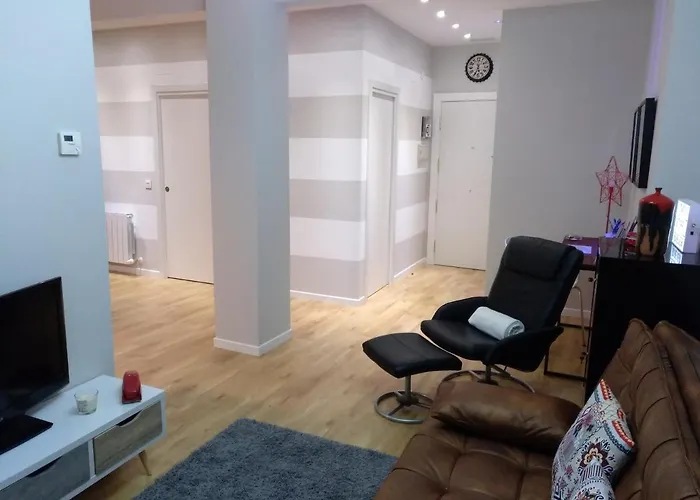 Markelenea - Bilbao - Casco Viejo - Parking Opcional - Ar Hostsbilbao * بلباو