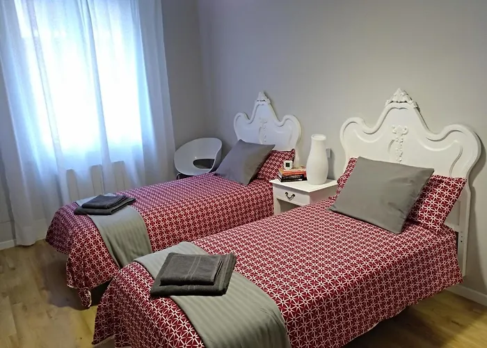 Markelenea - Bilbao - Casco Viejo - Parking Opcional - Ar Hostsbilbao * بلباو