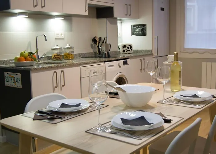 Markelenea - Bilbao - Casco Viejo - Parking Opcional - Ar Hostsbilbao بلباو